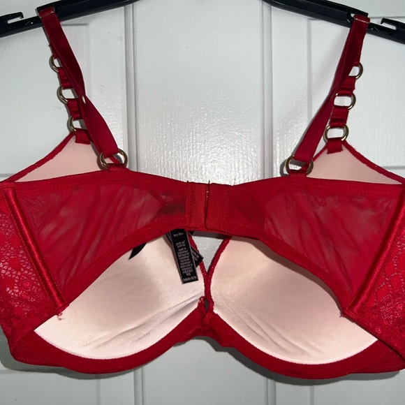 Victoria’s Secret- Very Sexy Push Up- Red Lace Bra - 34DD - Picture 5 of 6
